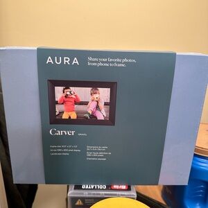 Aura Carver Frame in Black